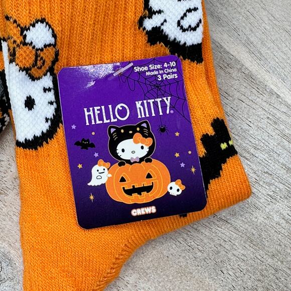 SANRIO HELLO KITTY Halloween Womens Ankle Socks Set of 3 Bats Pumpkin Mummy New - Picture 2 of 15